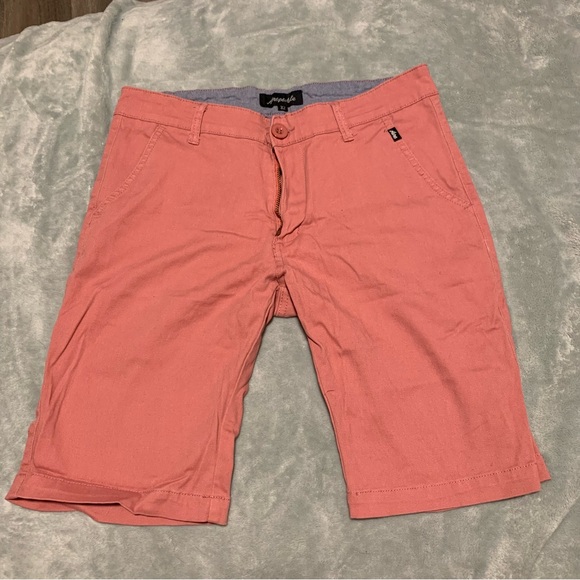 MENS size 32 salmon pink shorts - Picture 1 of 2